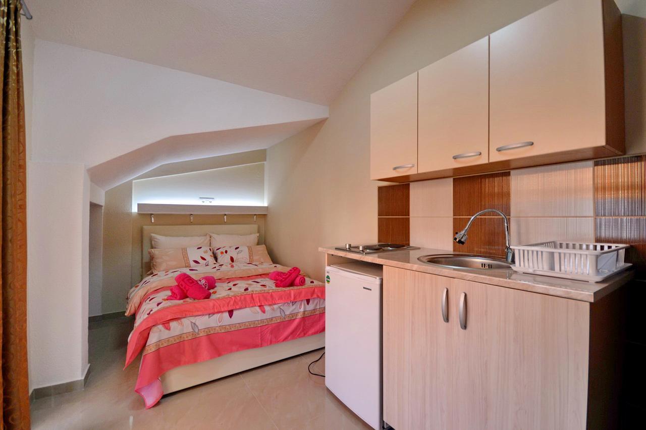 Vila Tea Petrusevski Ohrid Buitenkant foto