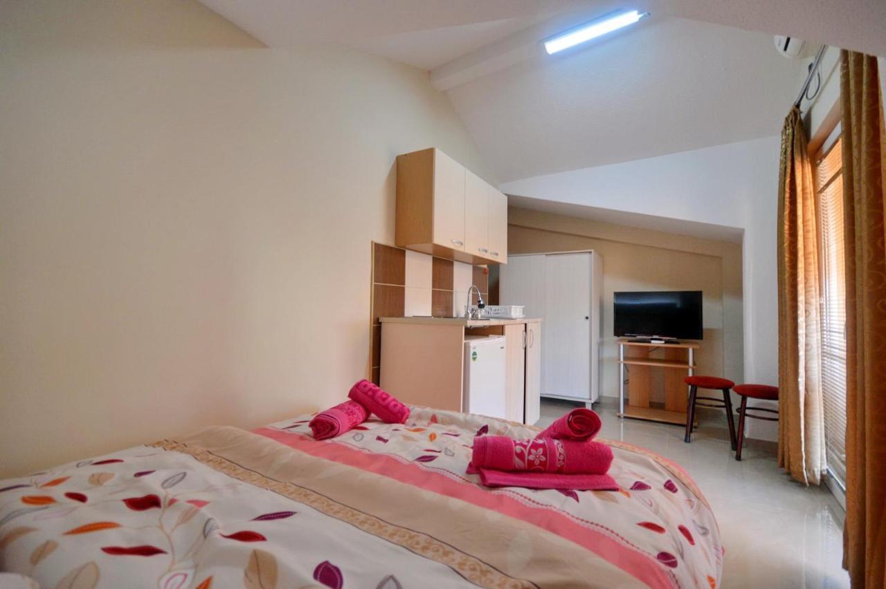 Vila Tea Petrusevski Ohrid Buitenkant foto